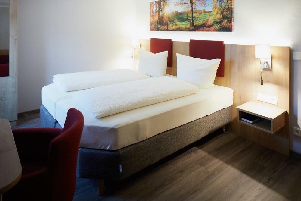 Gasthof Pension Kettler Oberasbach Ngoại thất bức ảnh